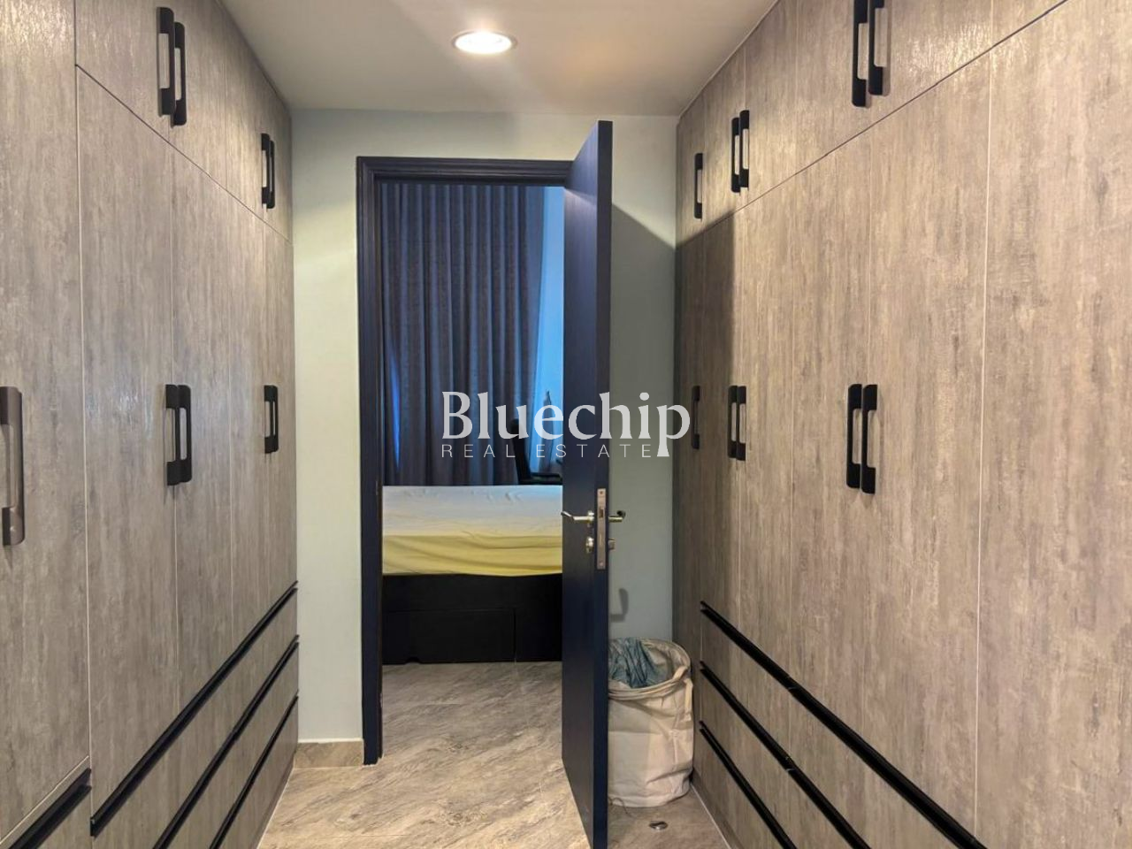 826fd3aa-f464-459d-a9c0-397b4366cbc3-3